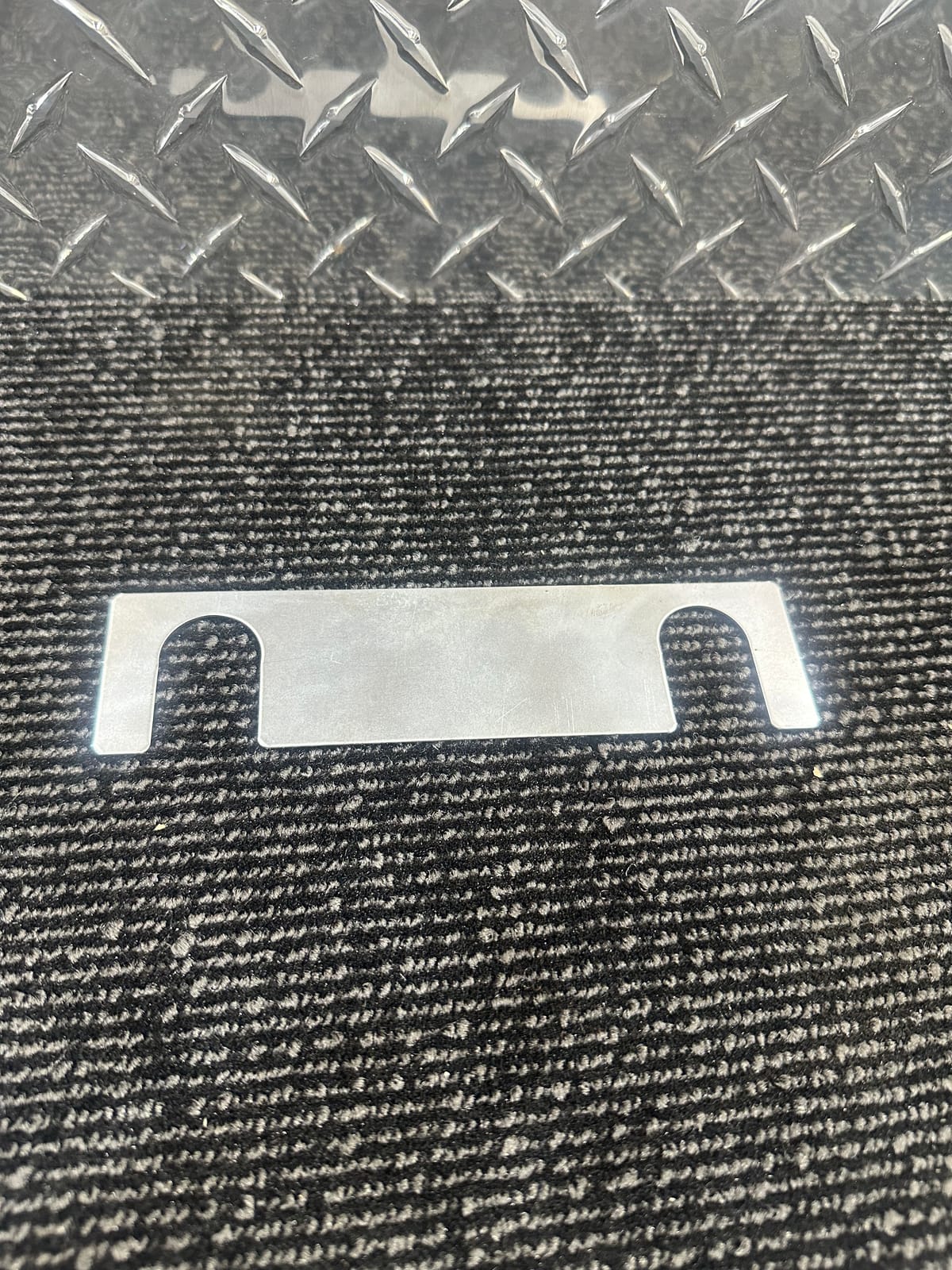 3222330810